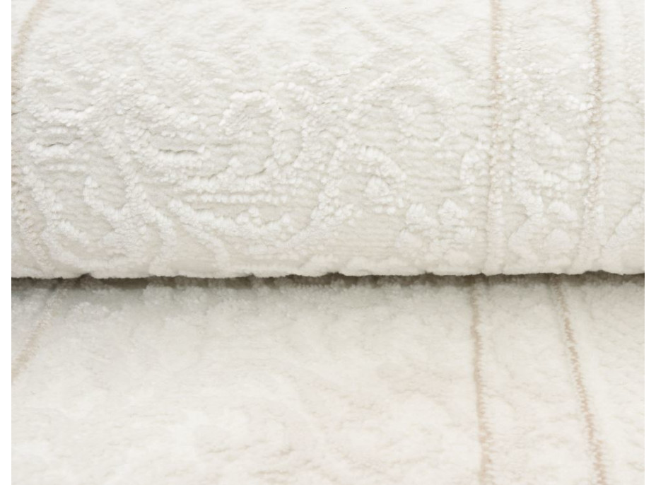 Kusový koberec HERA Noble - bílý