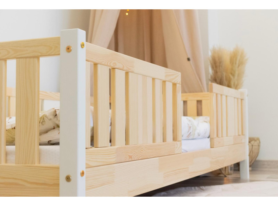 Dětská postel z masivu borovice NIKO 10 - 180x80 cm
