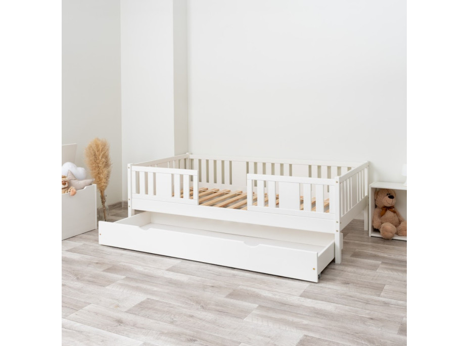 Dětská postel z masivu borovice NIKO 20 - 200x90 cm