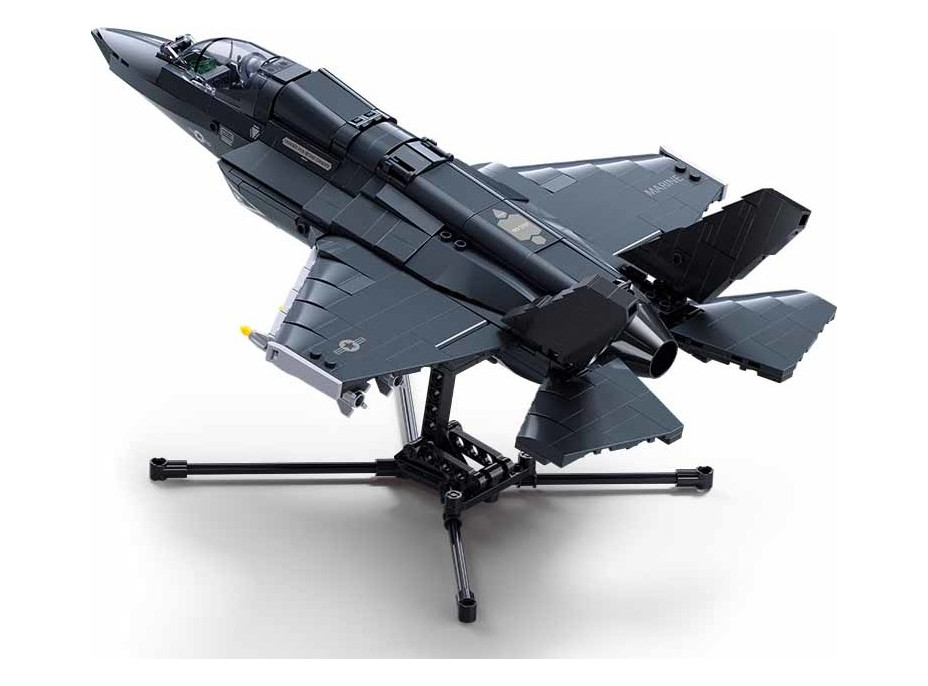 Sluban Model Bricks M38-B1361 Stíhací letoun F-35BS v měřítku 1:44
