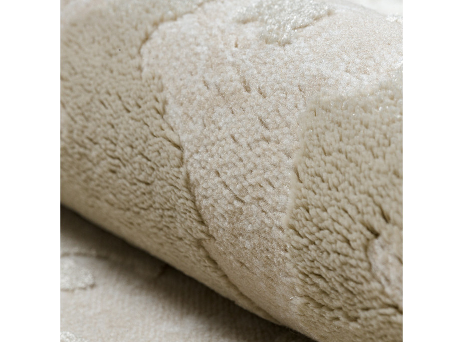 Kusový koberec Allure 1961 cream/gold