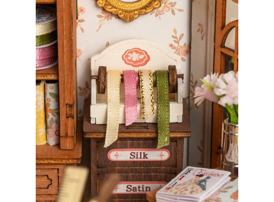 RoboTime 3D dřevěná skládačka Miniatura domečku Elsino krejčovství