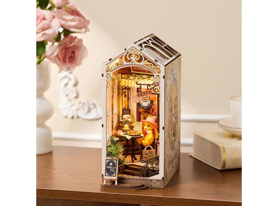 RoboTime 3D skládačka Zarážka na knihy Miniatura domečku Prázdninová kavárna