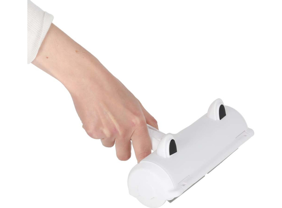 Kartáč na čištění srsti