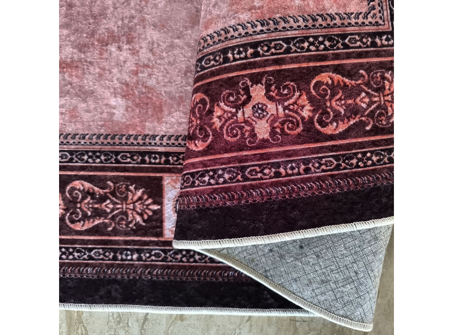 Kusový koberec HONOR New - Tile - červený