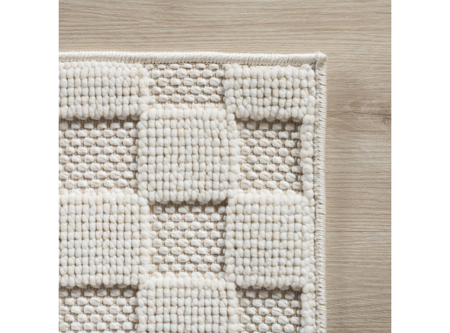 Kusový koberec Helix 2203 cream