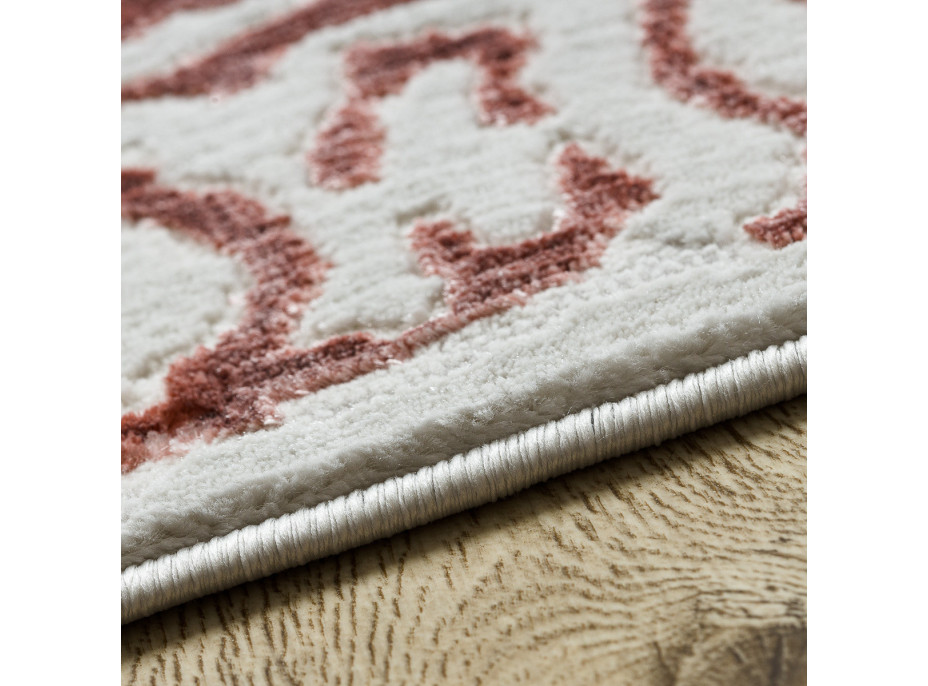 Kusový koberec Allure 1961 white/pink