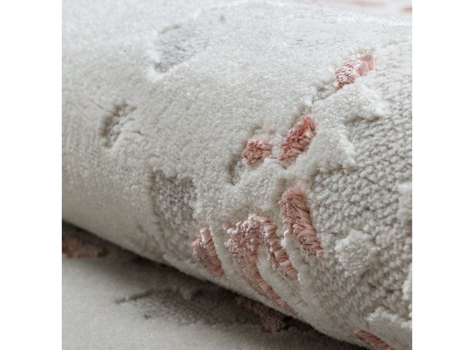 Kusový koberec Allure 1961 white/pink