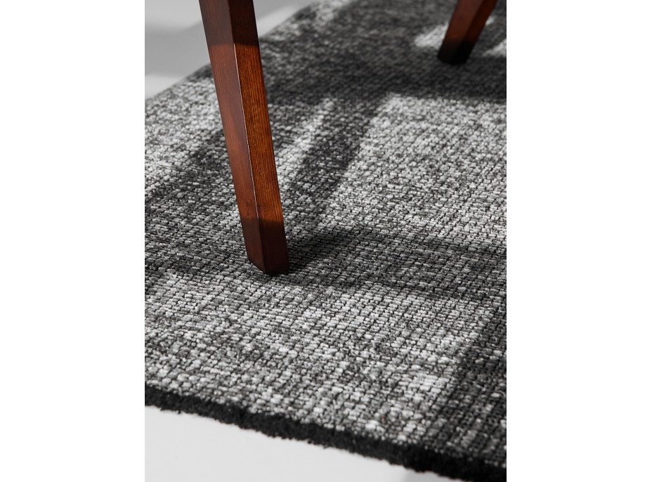 Běhoun Brilliance Prisma 106310 Silver Grey z kolekce Elle