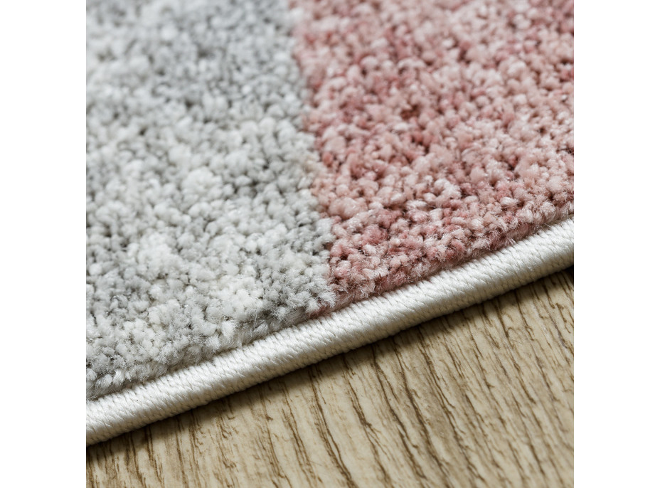 Kusový koberec Fusion 5868 white/dark pink
