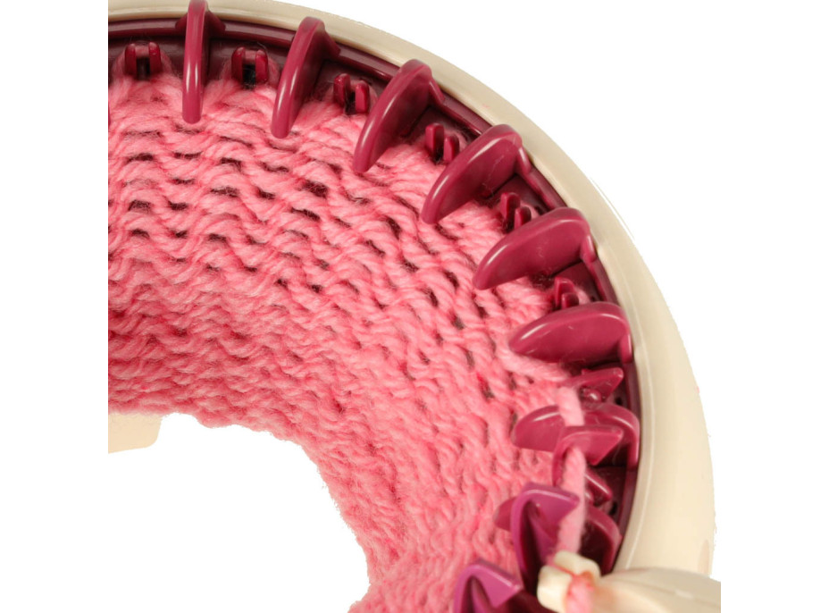 Pletací stroj - 5 přízí