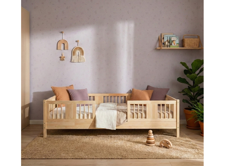 Dětská postel z masivu borovice LUNA 10 - 200x90 cm