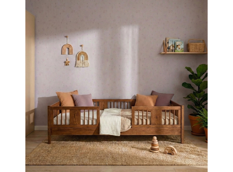 Dětská postel z masivu borovice LUNA 10 - 160x80 cm