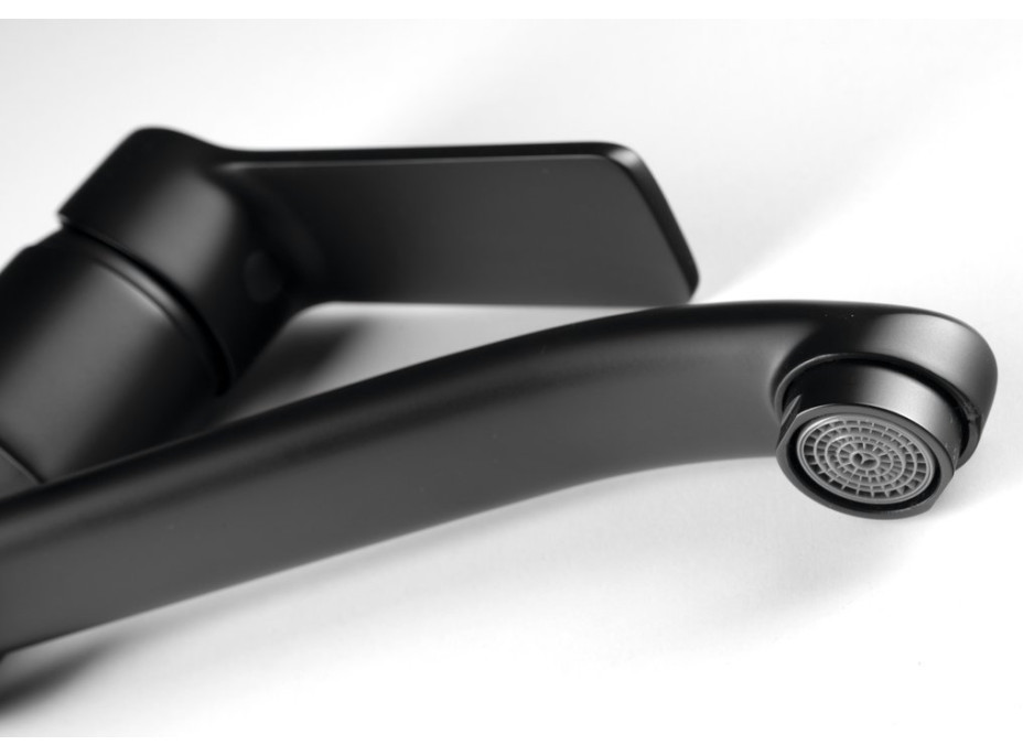 Aqualine SINTRA umyvadlová baterie s otočnou hubicí, černá mat SX001B