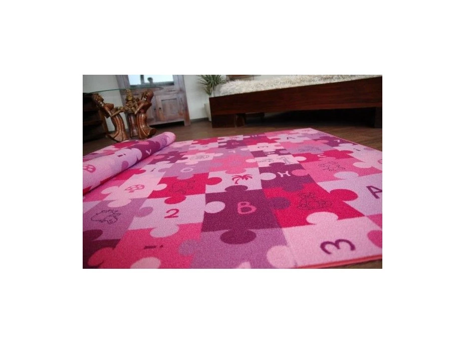 Dětský koberec PUZZLE růžový