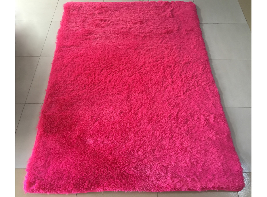 Plyšový koberec TOP - TMAVĚ RŮŽOVÝ