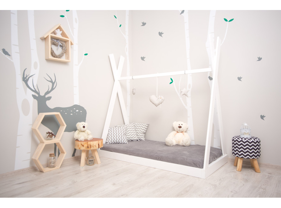 Dětská postel z masivu DOMEČEK TÝPÍ APACHE 120x60 cm