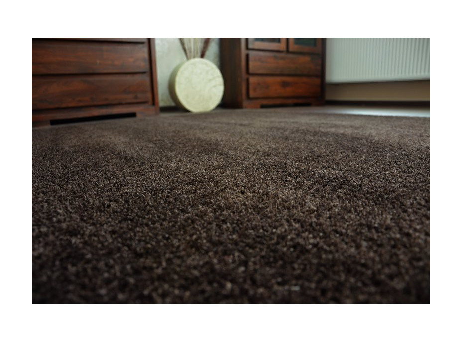 Kusový koberec SHAGGY MINI - hnědý