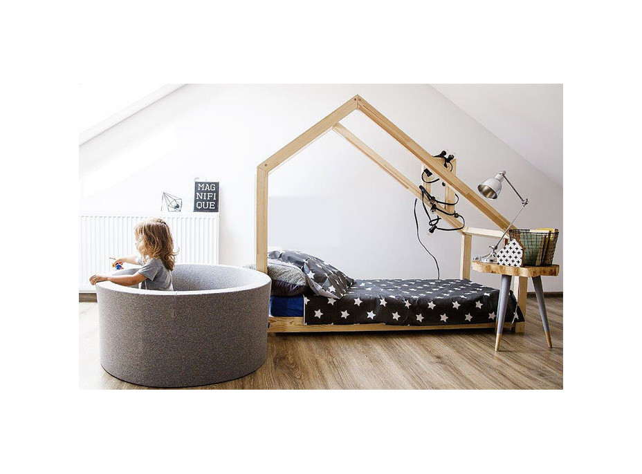 Dětská postel z masivu DOMEČEK S KOMÍNEM 160x70 cm