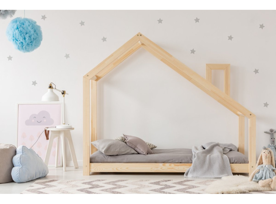 Dětská postel z masivu DOMEČEK S KOMÍNEM 200x120 cm