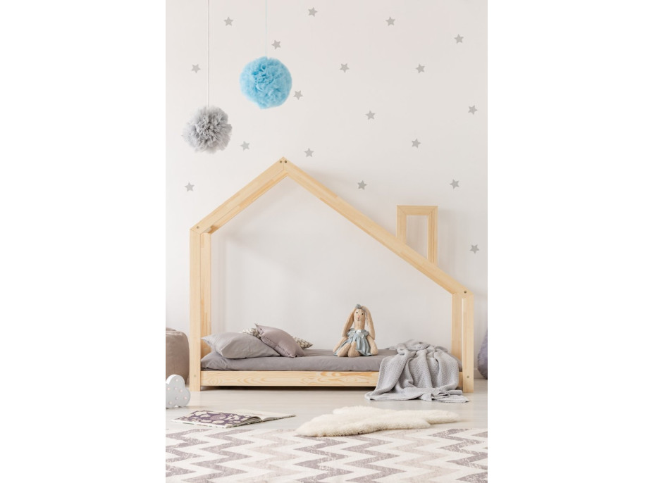 Dětská postel z masivu DOMEČEK S KOMÍNEM 200x140 cm