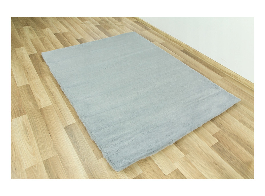 Kusový koberec CHRISTIANIA - světle šedý - imitace králičí kožešiny