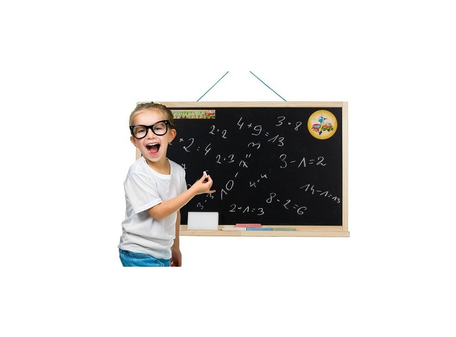 Dřevěná dětská křídová tabule na zeď