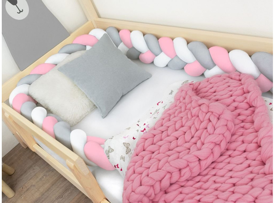 Chránič na dětskou postel pletený do copu JERSEY - bílo-šedo-růžový