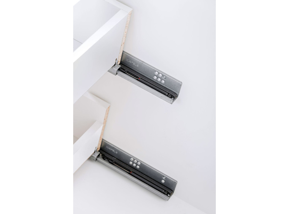 Koupelnová závěsná skříňka VECTA se zrcadlem 80 cm - s LED světlem