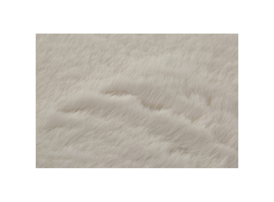 Kusový koberec RABBIT DELUXE - bílý - imitace králičí kožešiny