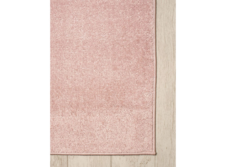 Moderní kusový koberec SPRING Porta - růžový