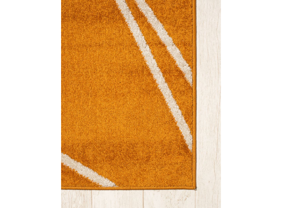 Moderní kusový koberec SPRING Raven - oranžová