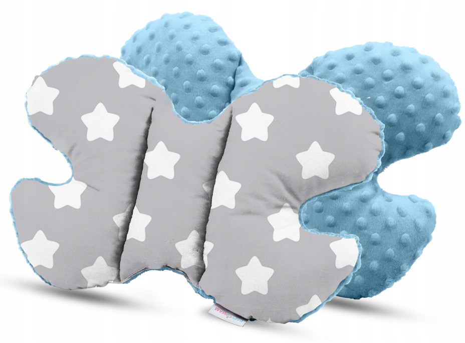 Dětská deka do kočárku s polštářkem a motýlkem - BABYMAM PREMIUM set 3v1 - Velké bílé hvězdičky s modrou minky