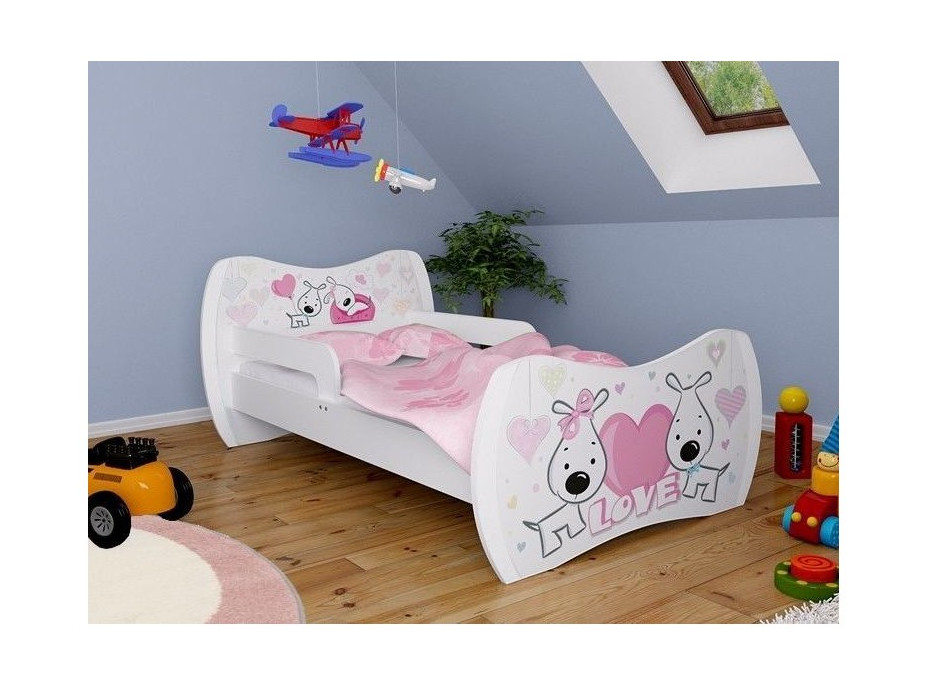 Dětská postel bez šuplíku 140x70cm ZAMILOVANÍ PEJSCI + matrace ZDARMA!