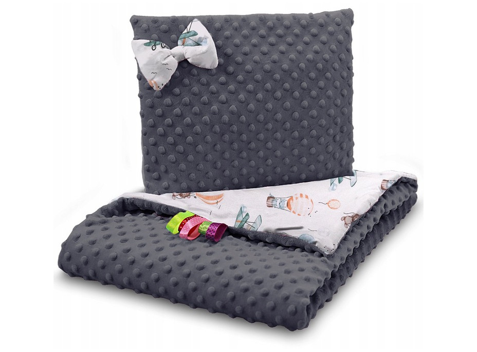 Dětská deka do kočárku s polštářkem a motýlkem - BABYMAM PREMIUM set 3v1 - Let balónem s grafitovou minky