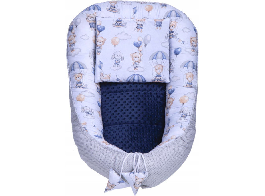 Oboustranné hnízdečko (kokon) pro miminko - BABYMAM PREMIUM set 7v1 - Procházka v oblacích s tmavě modrou minky