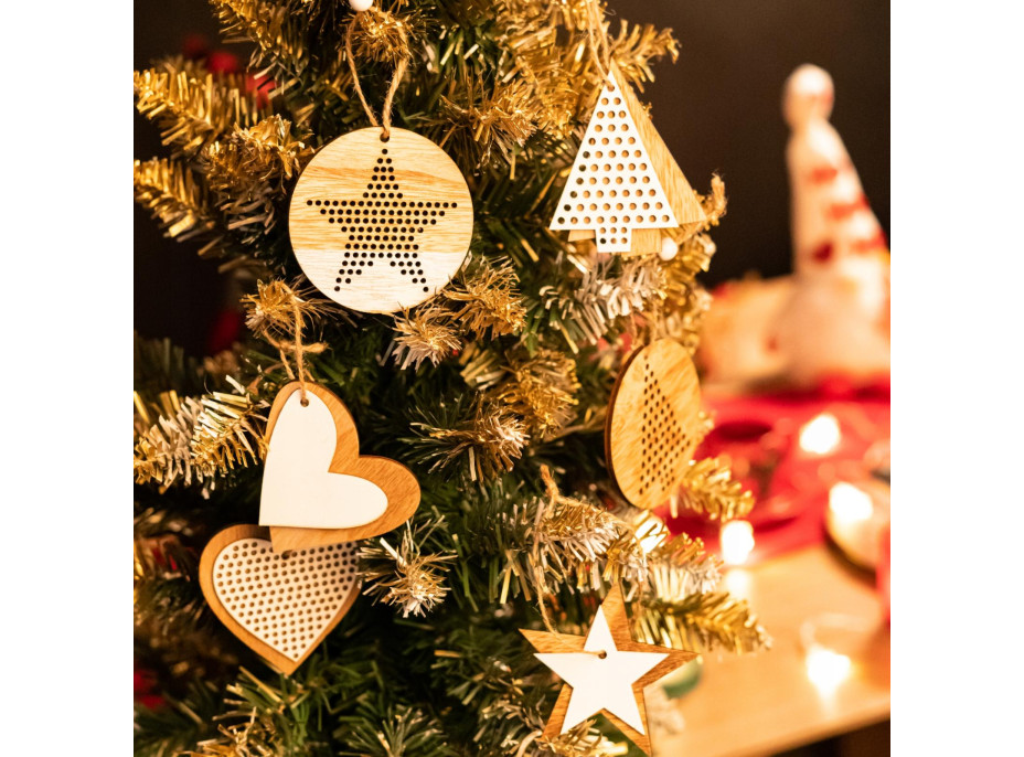 Vánoční závěsné ozdoby na stromeček ze dřeva 8 ks - stromky, hvězdičky a srdíčka