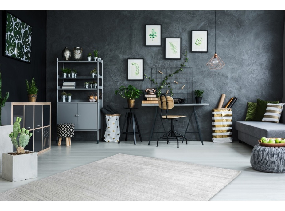 Ručně tkaný kusový koberec Legend of Obsession 330 Silver