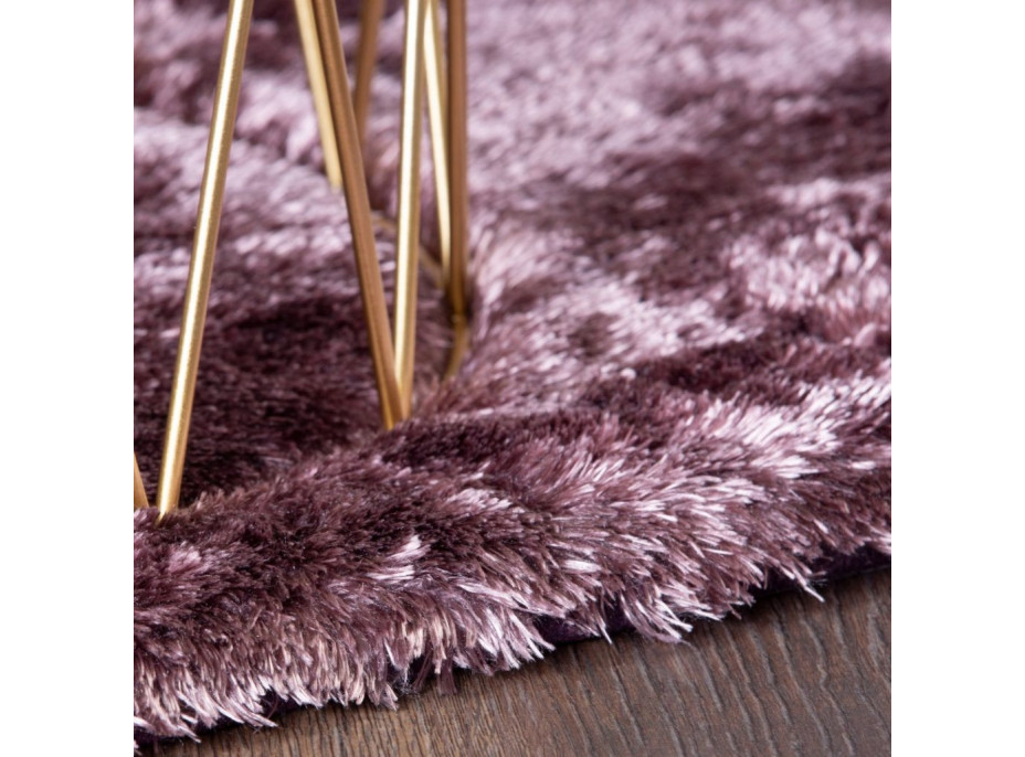 Kusový koberec Glossy 795 mauve
