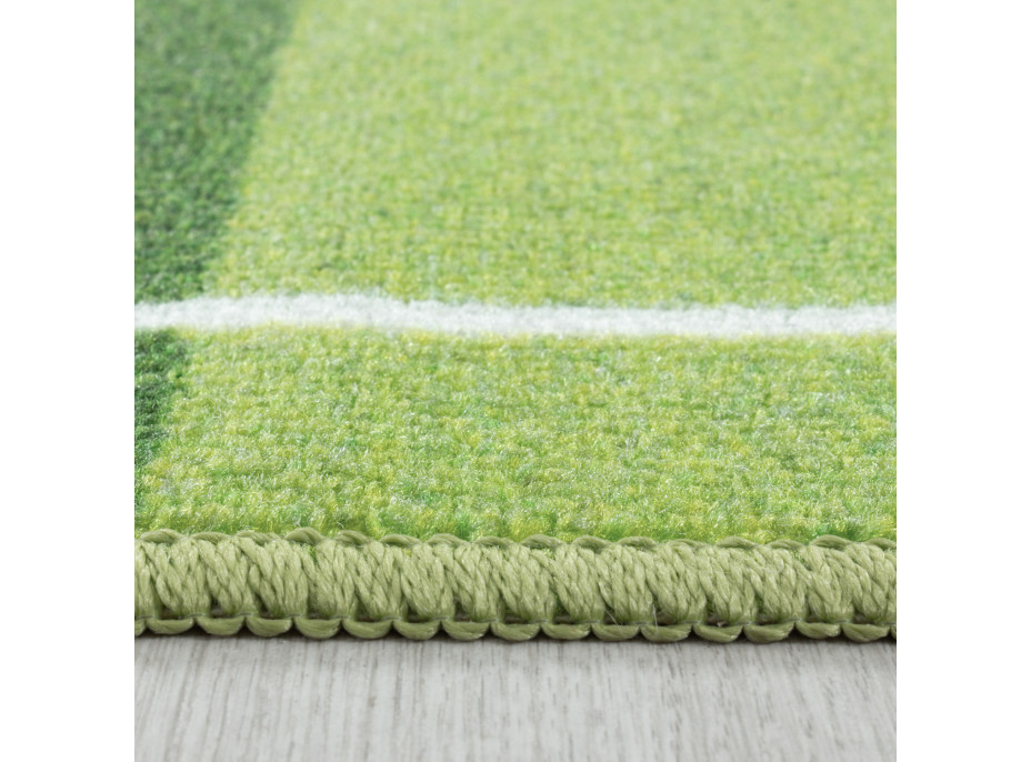 Dětský kusový koberec PLAY green