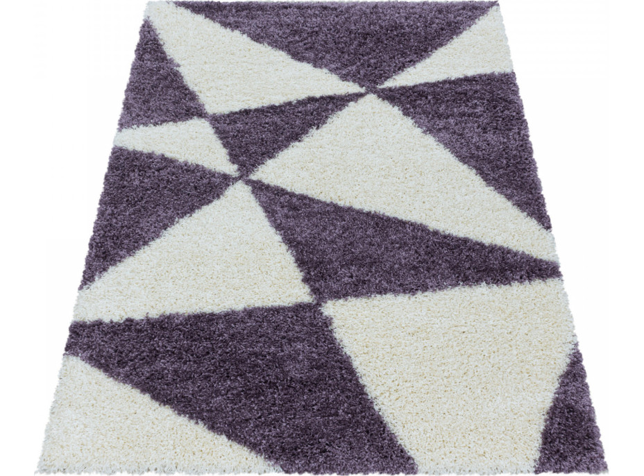 Kusový koberec Tango Shaggy 3101 lila