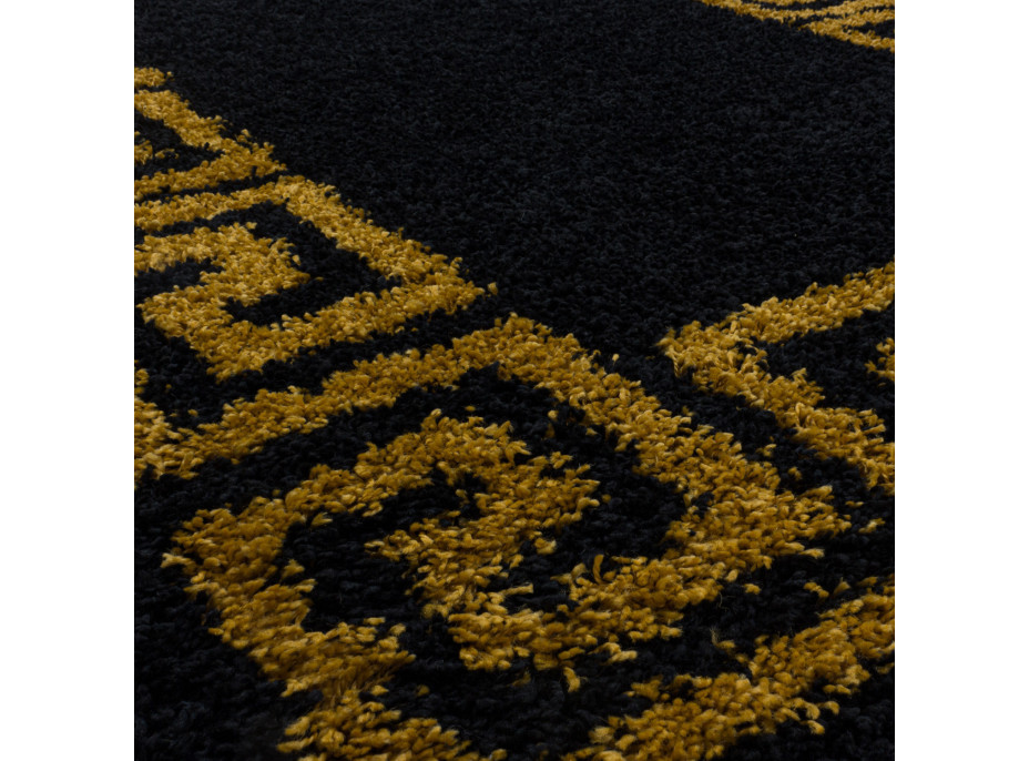 Kusový koberec Hera Shaggy 3301 gold