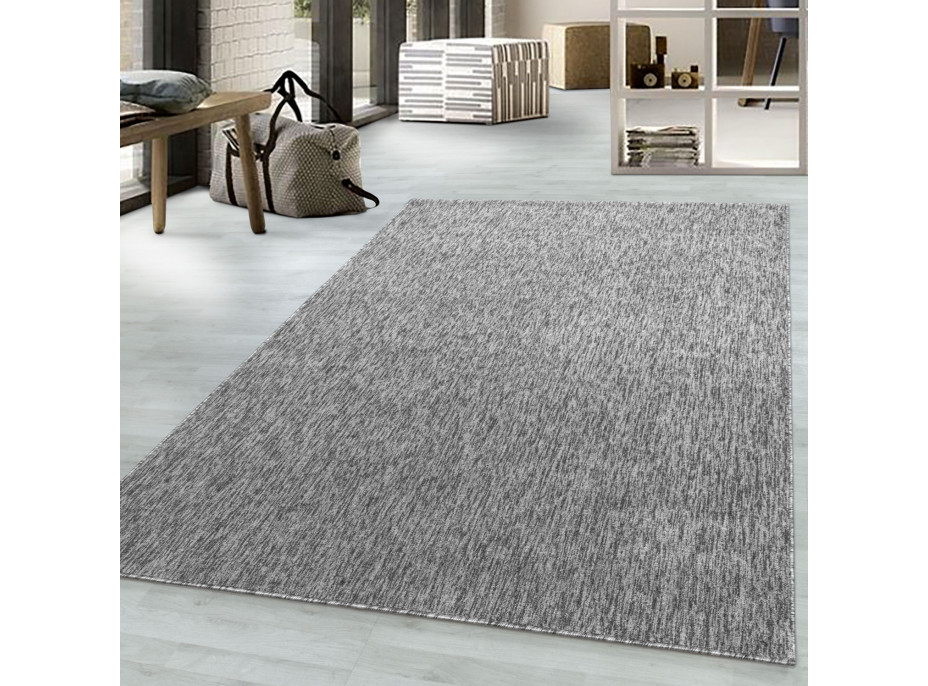 Kusový koberec Nizza 1800 lightgrey