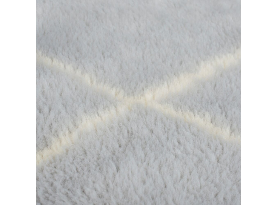 Kusový koberec Furber Alisha Fur Berber Grey/Ivory