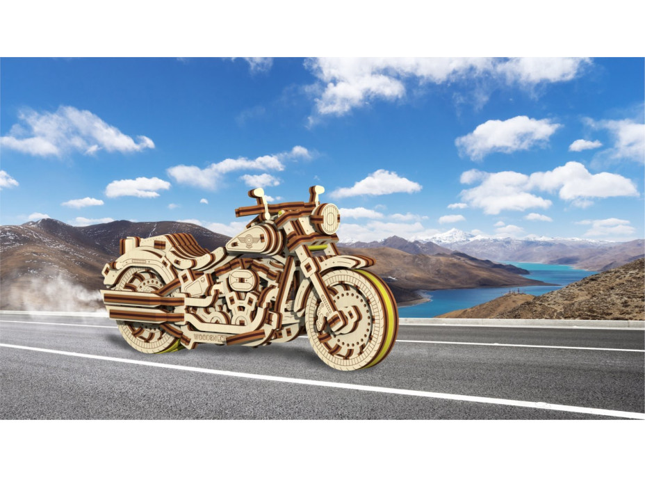 WOODEN CITY 3D puzzle Motocykl Cruiser V-Twin 168 dílů