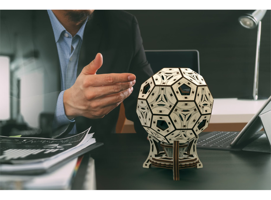 WOODEN CITY 3D puzzle Multifunkční organizér - Fotbalový míč 175 dílů