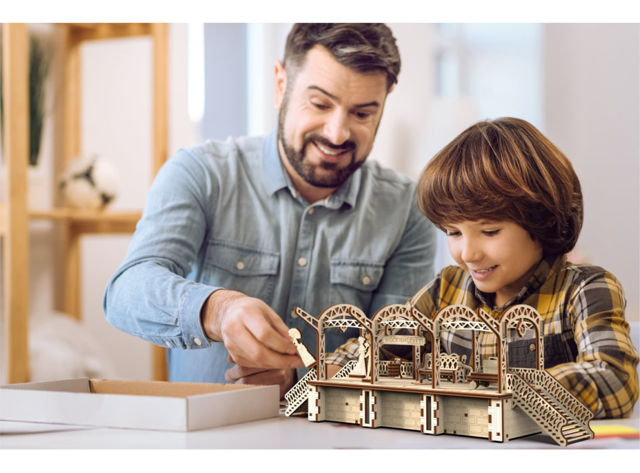 WOODEN CITY 3D puzzle Železniční stanice 175 dílů