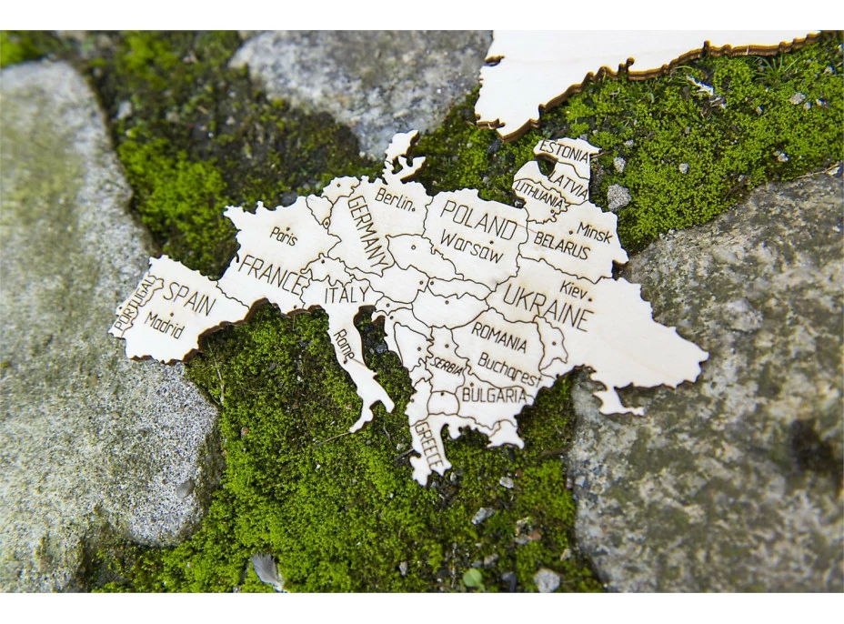 WOODEN CITY Dřevěná mapa světa velikost XL (120x80cm)
