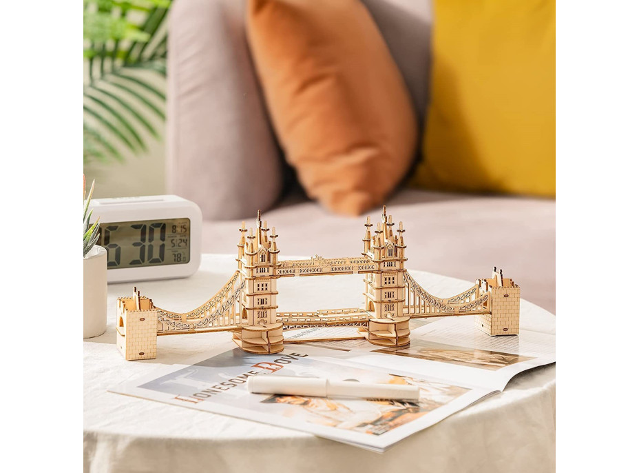 ROBOTIME Rolife Svítící 3D dřevěné puzzle Tower Bridge 113 dílků