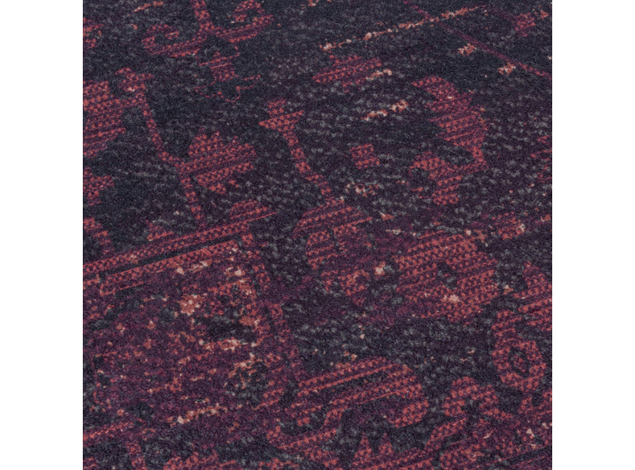 Kusový koberec Fiesta 4304 red